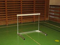 Bežecká prekážka atletická